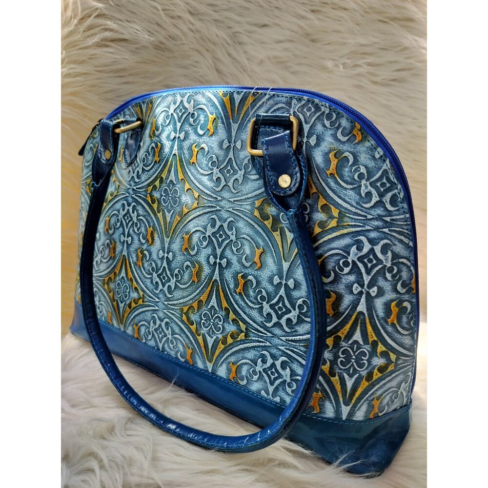 5534)Vivid by Sukriti Blue Damask Pattern Embossed Leather Shoulder Bag - Picture 3 of 8